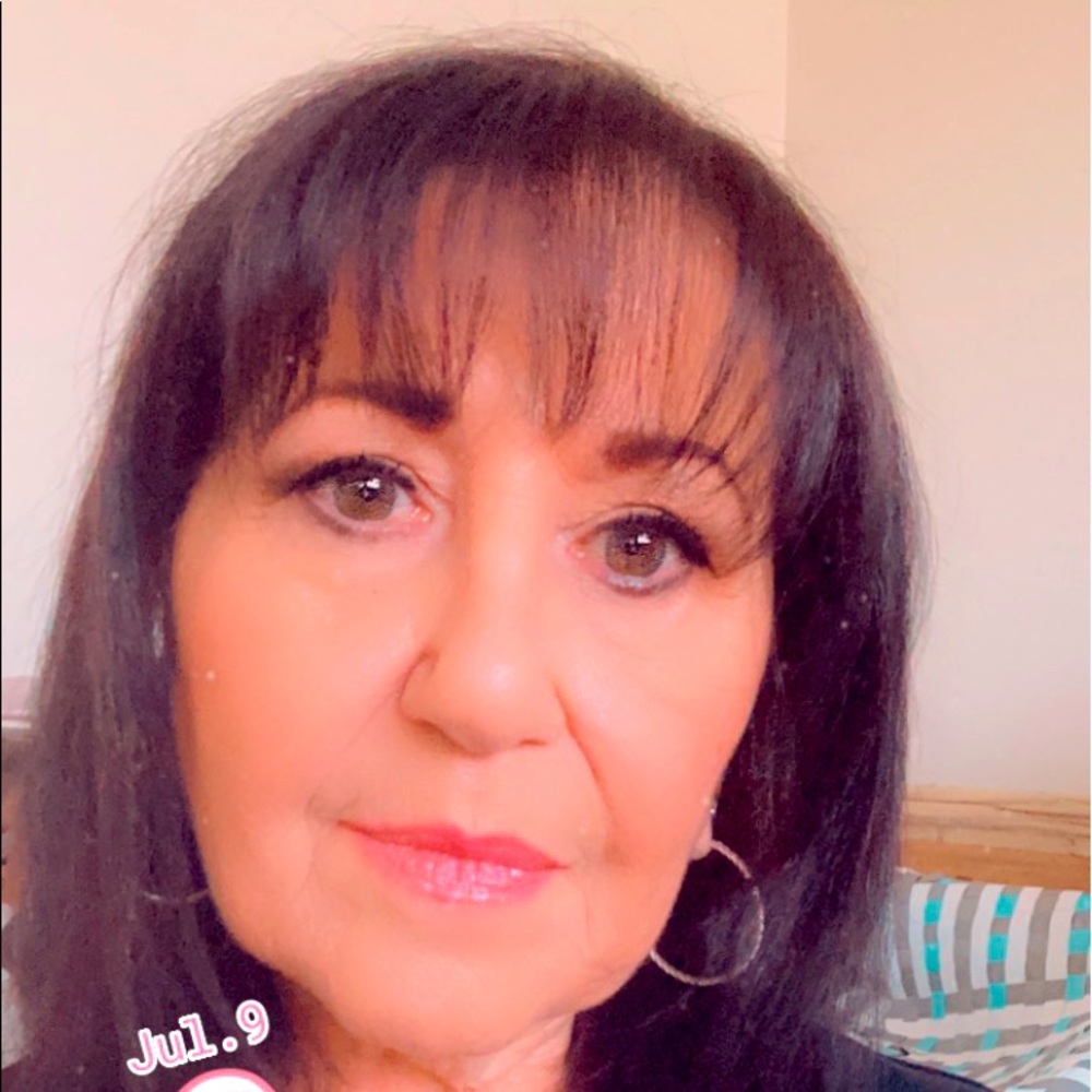 Meet your Posher, Rochelle